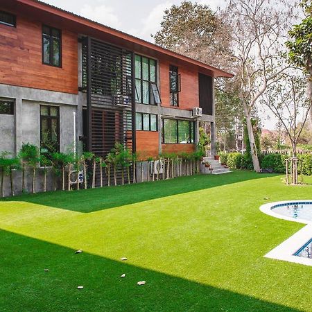 Hotel Stucco Loft Residency Chiang Mai Zewnętrze zdjęcie