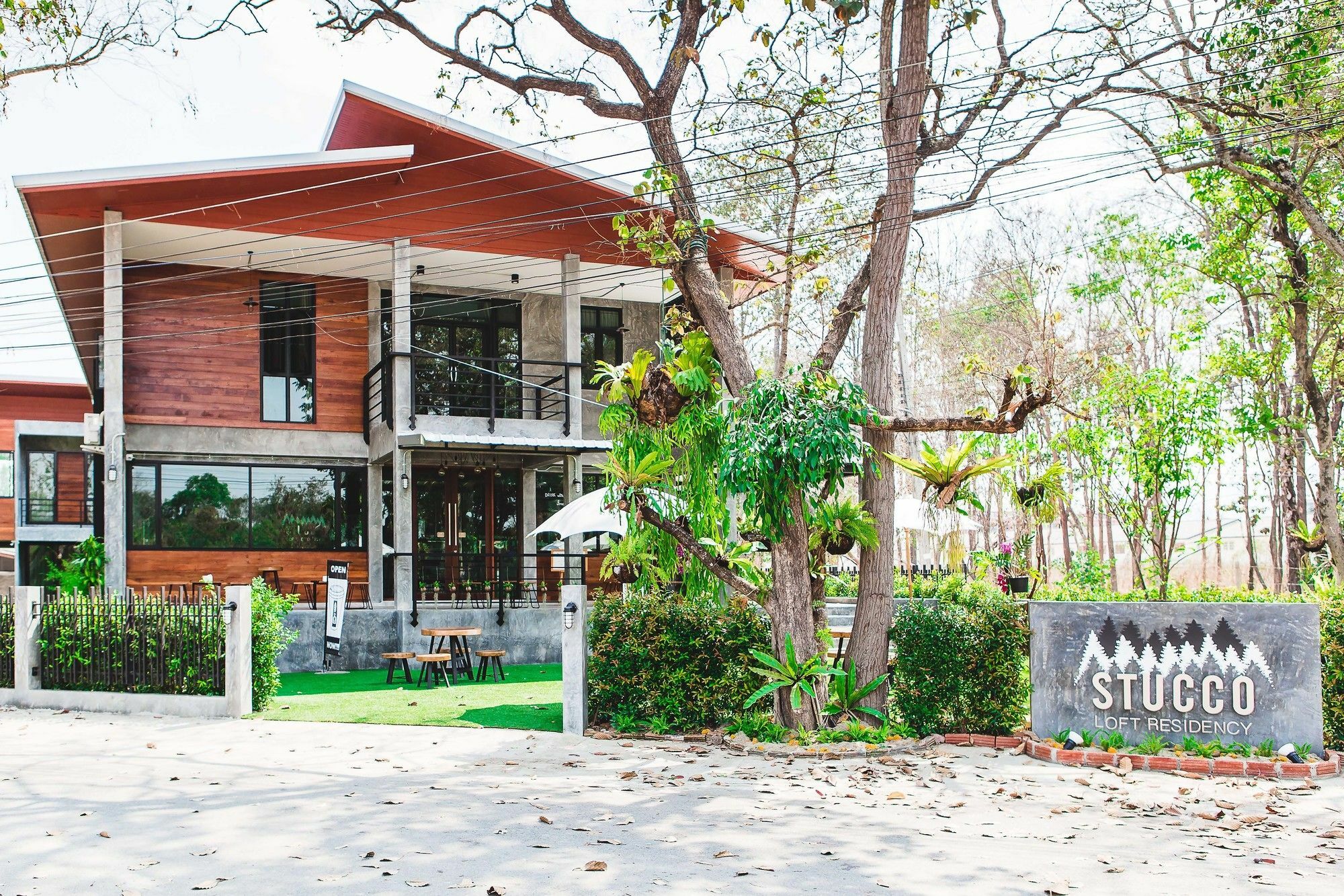 Hotel Stucco Loft Residency Chiang Mai Zewnętrze zdjęcie