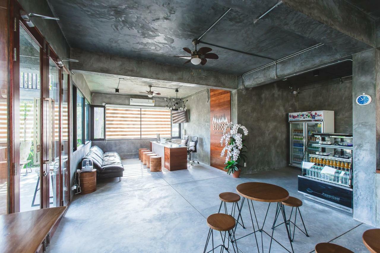 Hotel Stucco Loft Residency Chiang Mai Zewnętrze zdjęcie